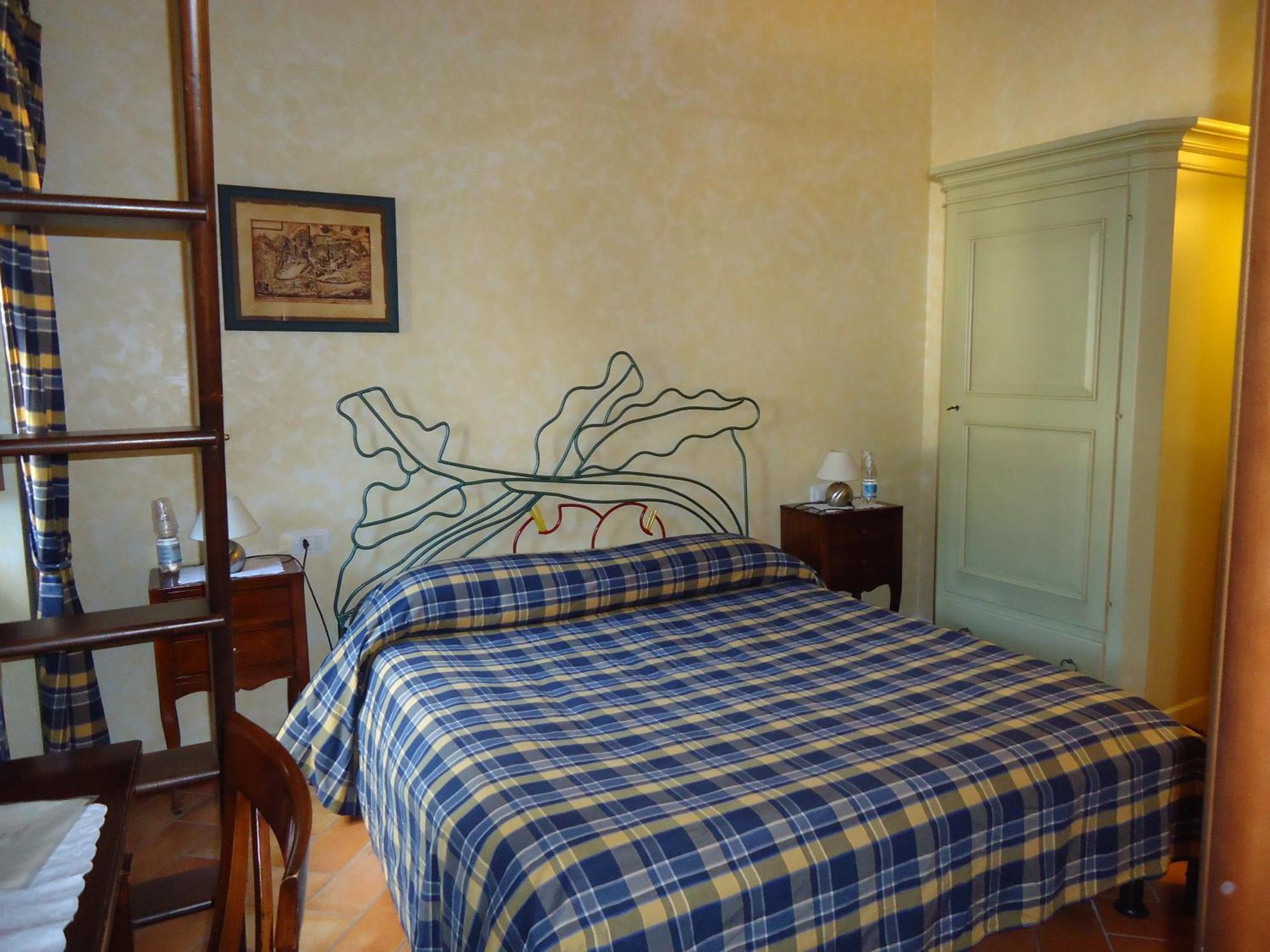 Bed and Breakfast La Dimora Di D'Annunzio Сканно Номер фото